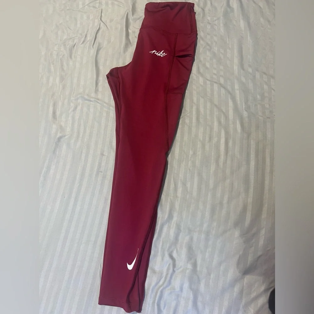 Sale 🚨 Nike TrainingTights + Free Puma T-shirt - Size S - Picture 2 of 10